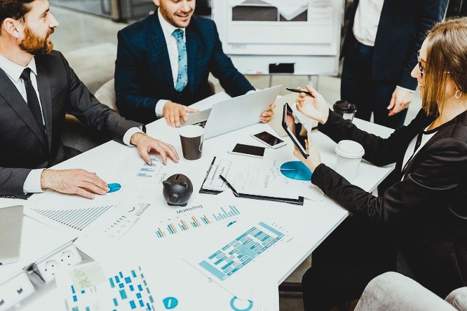 Héctor Andrés Obregón Pérez - ¡Entérate! Entorno Financiero ¡El Ecosistema que Impulsa la Economía Global! - FOTO